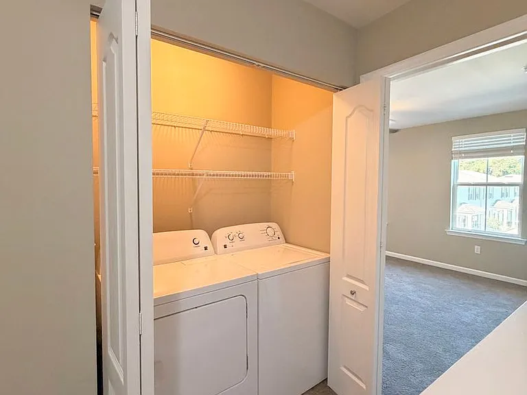 2017 Tyson Green Ave #202 — Photo 18