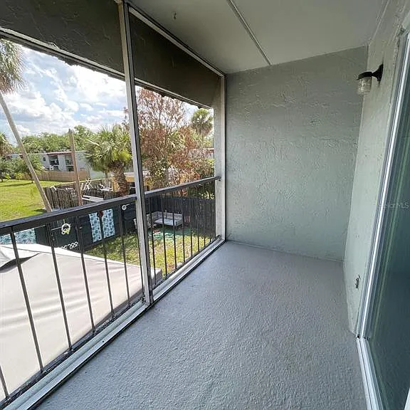 2835 Somerset Park Dr #203 — Photo 13