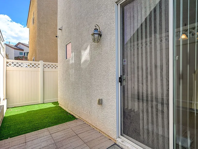 10420 September Flower St — Photo 40