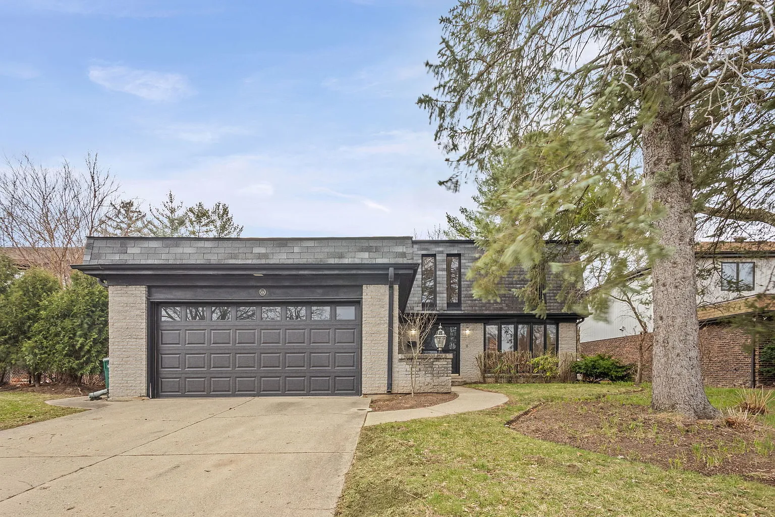 560 Hunter Rd photo 1