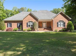 7845 Riverwatch Dr, Gloucester, VA 23061