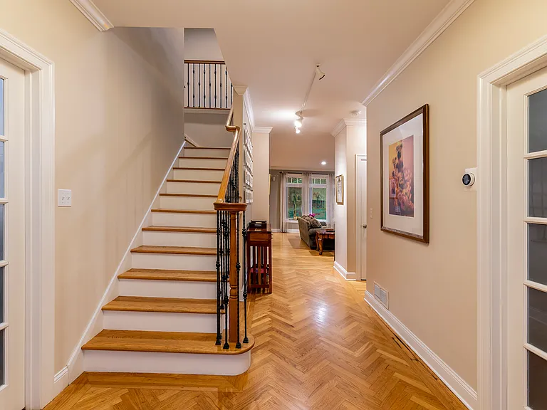 118 Lynn Dr — Photo 13