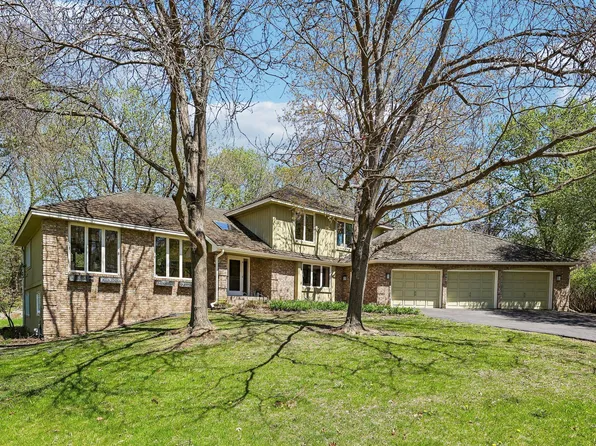 16300 Adeline Ln, Wayzata, MN 55391