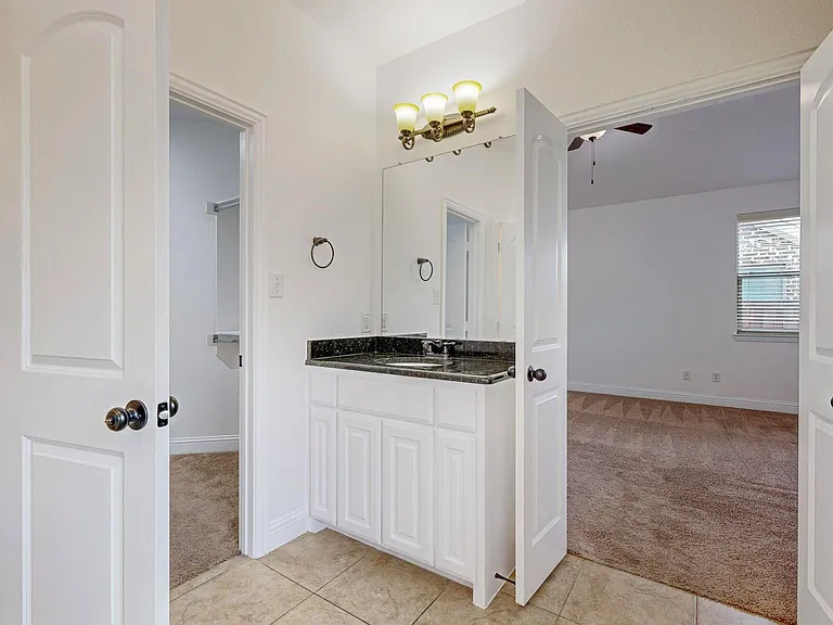 712 Davinci Ct — Photo 12