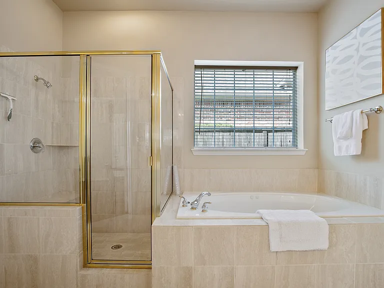 7912 Caribia Ct — Photo 28