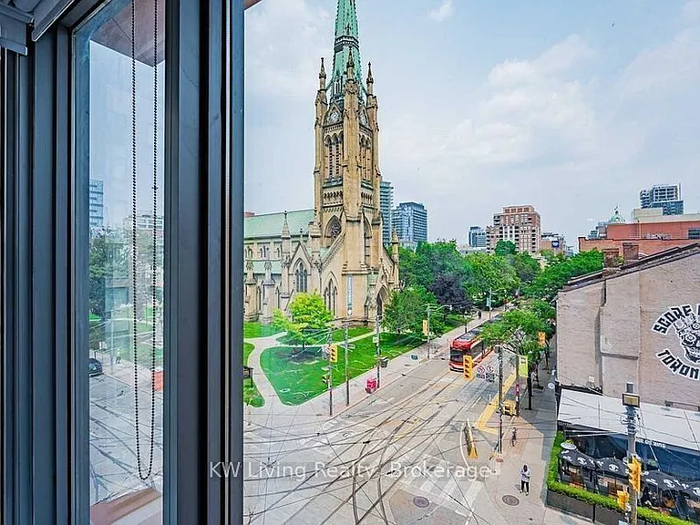 60 Colborne St #402 — Photo 7