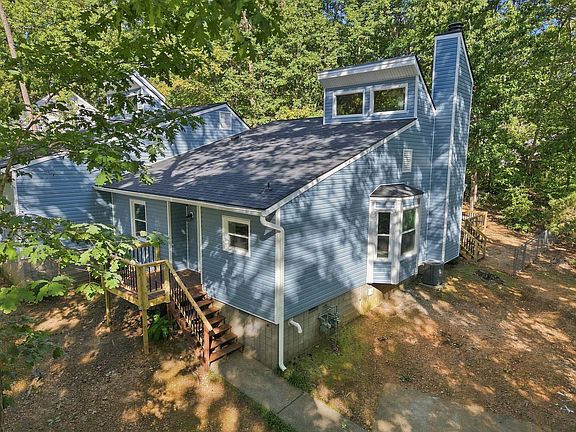 2nd image of 4011 Arckelton Dr