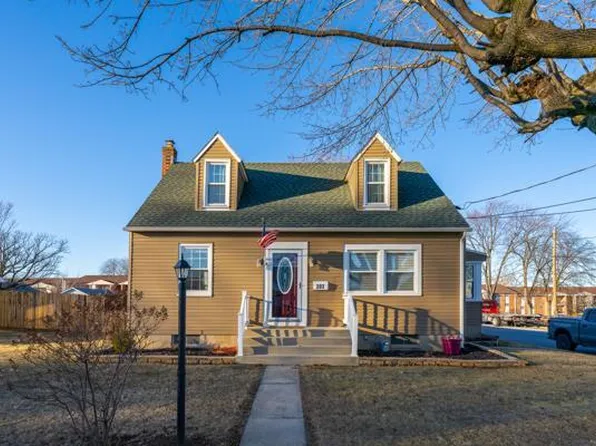 203 E Union St, Whitehall, PA 18052