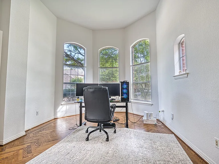 5513 Amber Way — Photo 21