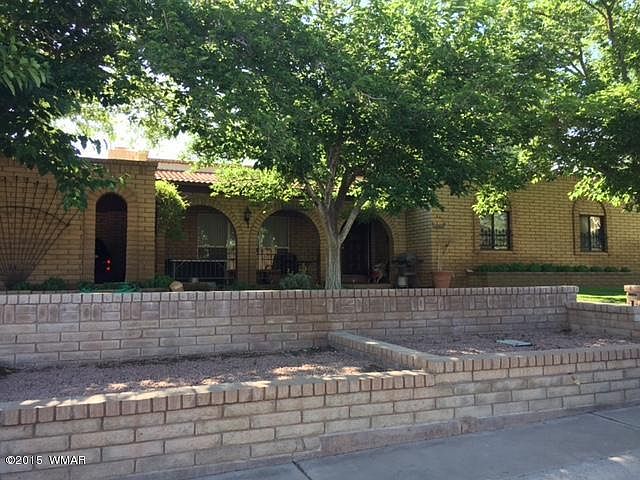 1st image of 815 N 5th Ave