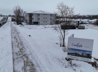 4015 Cedar Heights Dr #11, Cedar Falls, IA