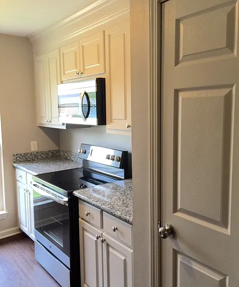 14737 Central Woods Ave — Photo 3