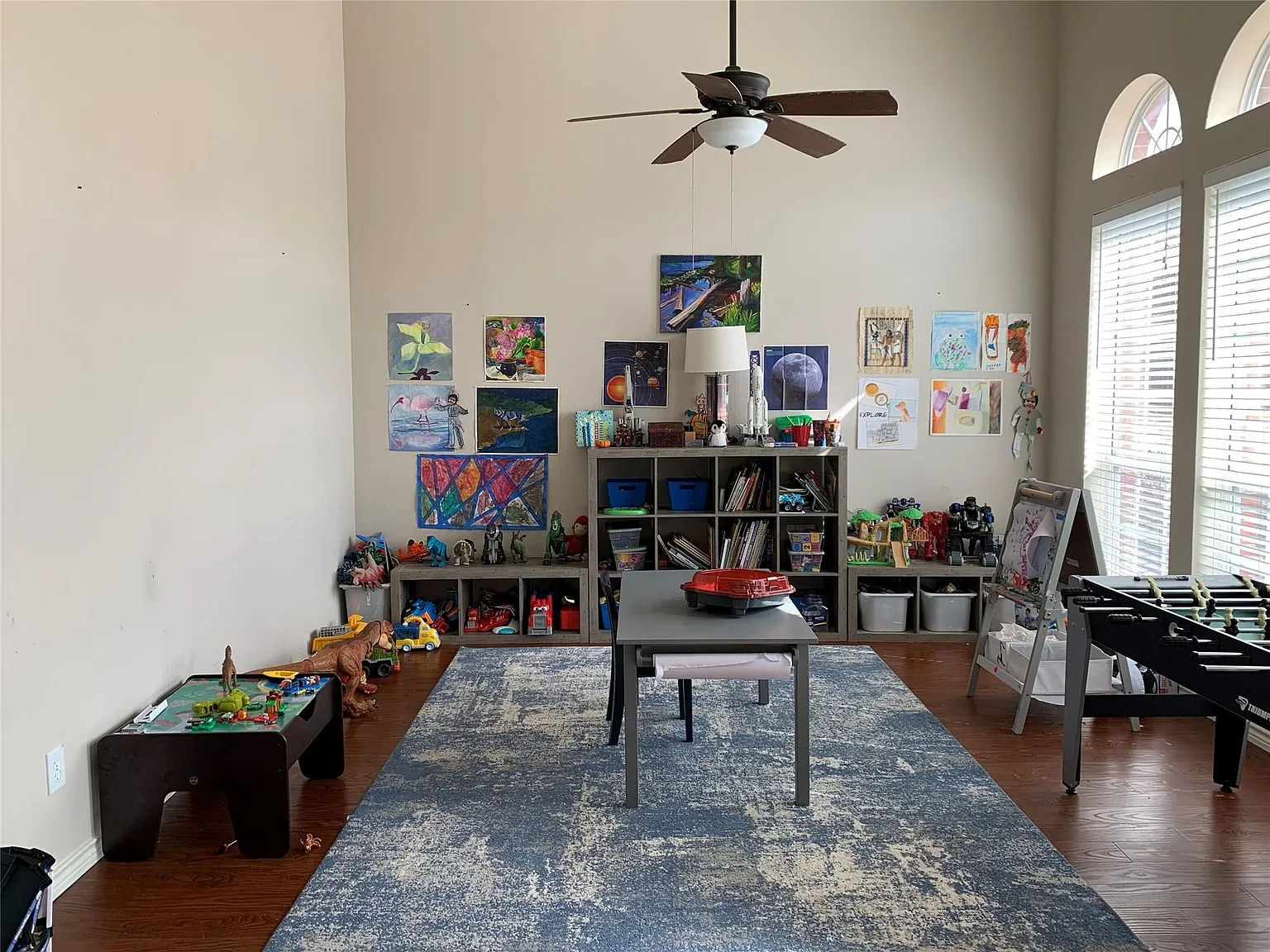 3 bed, 2.5 bath, 2626 sqft, $2,595 — Photo 4