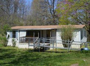 999 Ridgeway Dr, Troutville, VA 24175