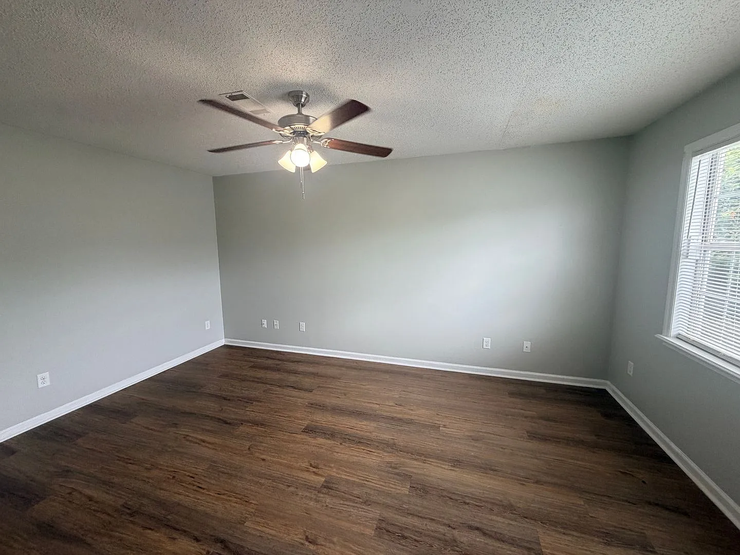 Remerton Townhomes — Photo 2