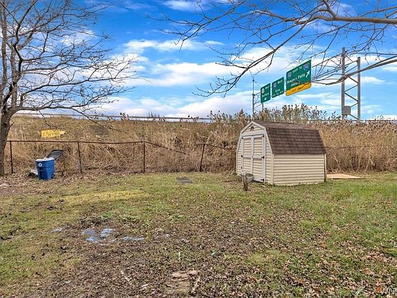 5th image of 428 Beach Rd