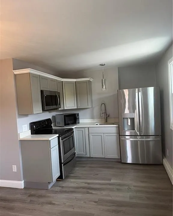 69 Silver Lake Ave