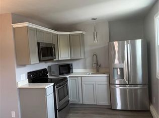 69 Silver Lake Ave, Providence, RI 02909