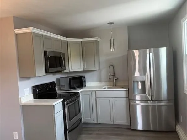 69 Silver Lake Ave, Providence, RI 02909