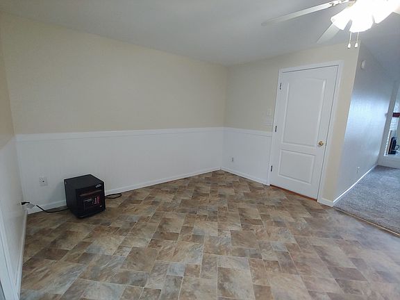 4th image of 1296 Uplands Dr