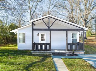 103 Copeland St, Clinton, SC 29325