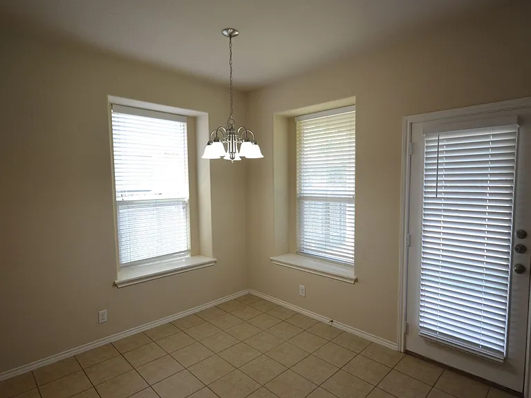 409 Riverine Way — Photo 11