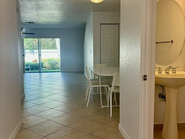 22162 Majestic Woods Way — Photo 2