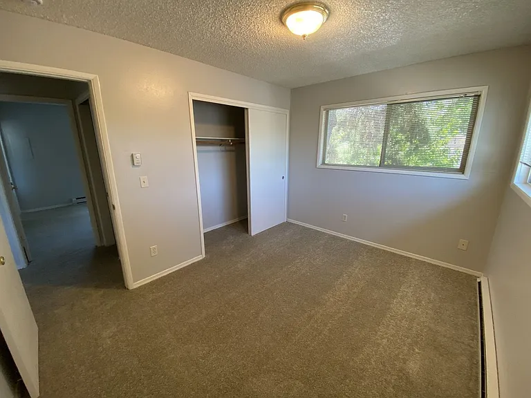 Taylor Place Apartments II — Photo 9