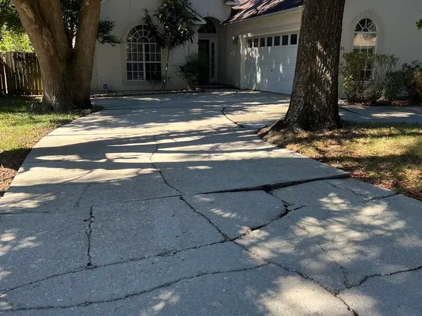 8405 Millstream Dr, Pensacola, FL 32514