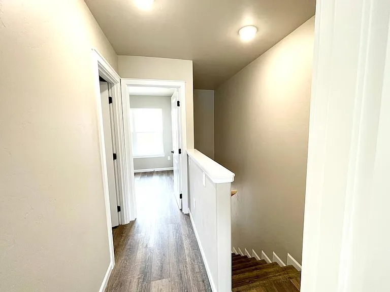 1005 SE Prospect St — Photo 5