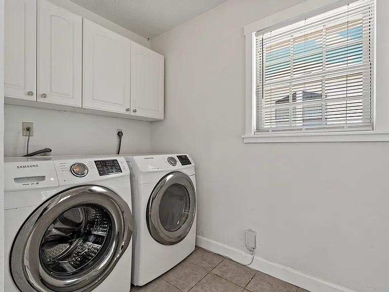 39542 Friends Ave — Photo 3