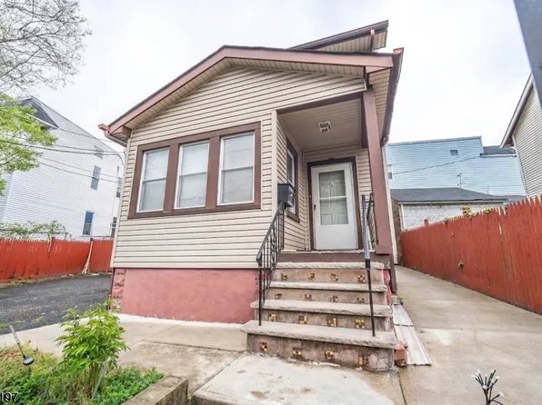 25-27 Goodwin Ave, Newark City, NJ 07112
