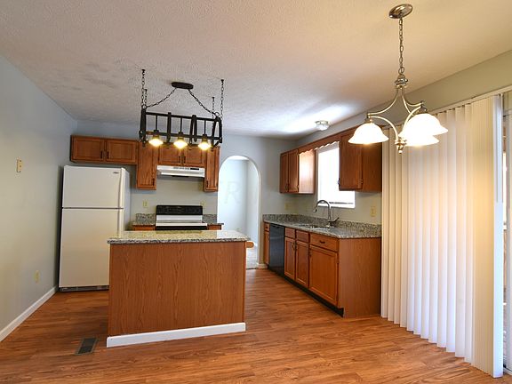 5th image of 3516 Greenville Dr