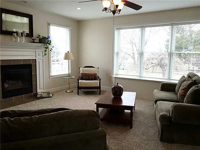 1401 Southridge Dr photo 1