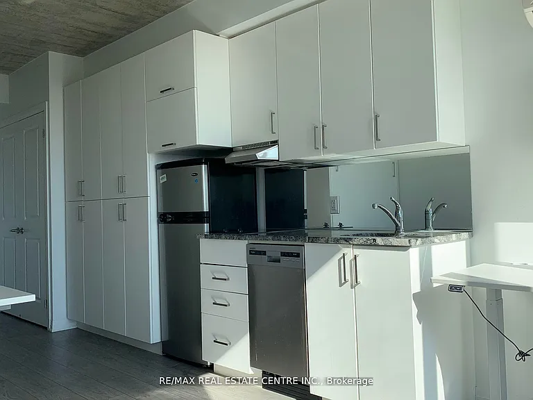 1900 Simcoe St N #541 — Photo 4