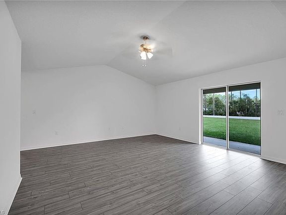 5th image of 3048 NW 1st Ave