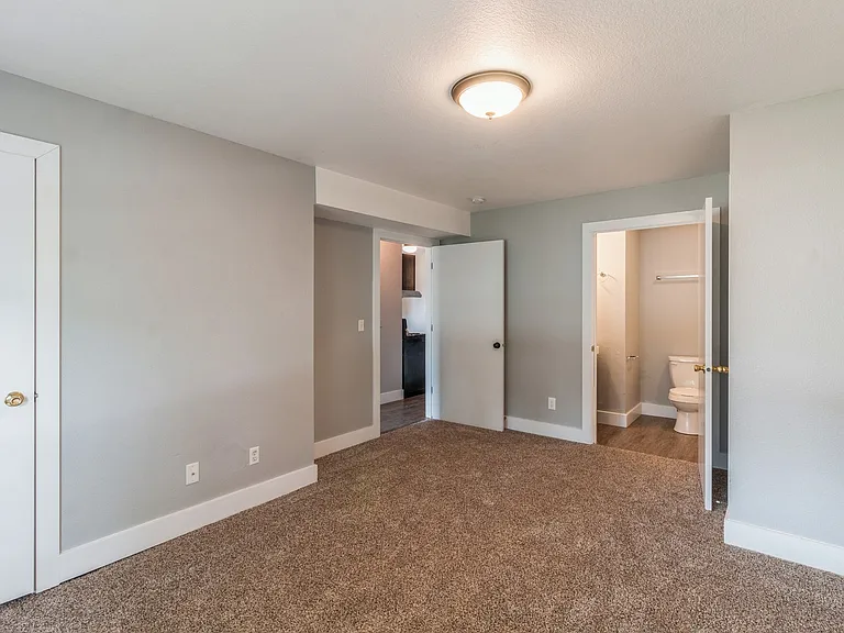 1305 Georgia Ave #5 — Photo 10