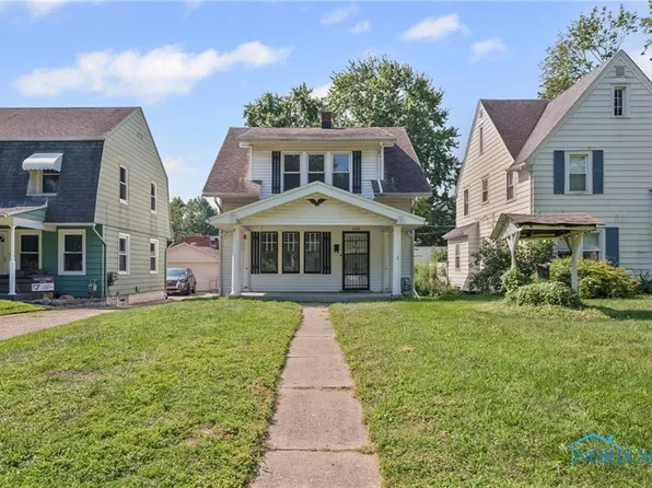 2249 Eastbrook Dr, Toledo, OH 43613