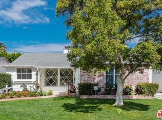 13039 Hartsook St, Sherman Oaks, CA 91423