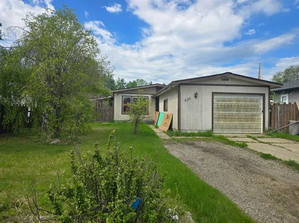 630 E 53rd St, Edson, AB T7E 1K4