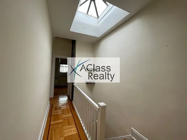 24-29 42nd St #2F — Photo 9