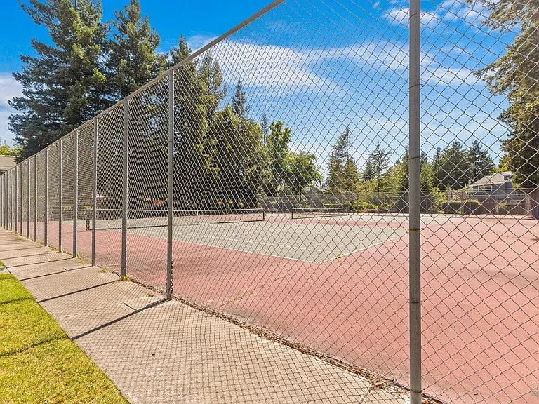 601 Racquet Club Cir — Photo 42