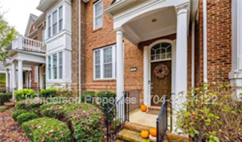3 bed, 3.5 bath, 1875 sqft, $2,800 — Photo 2