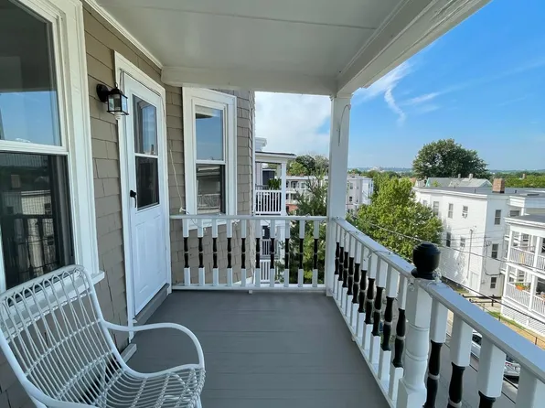 15 Belknap St #3, Somerville, MA 02144