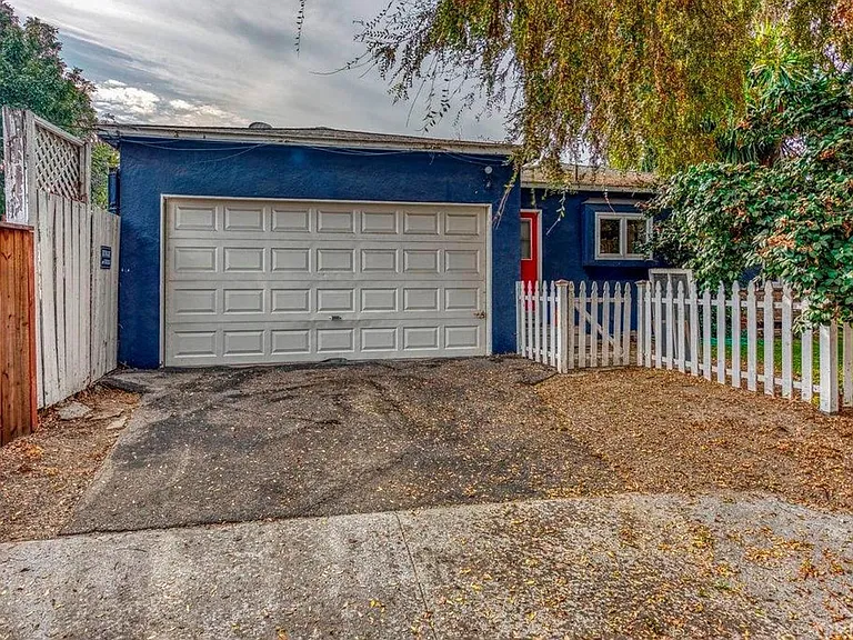 Garage exterior and parking