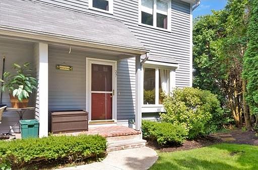 1st image of 27 Country Hill Ln