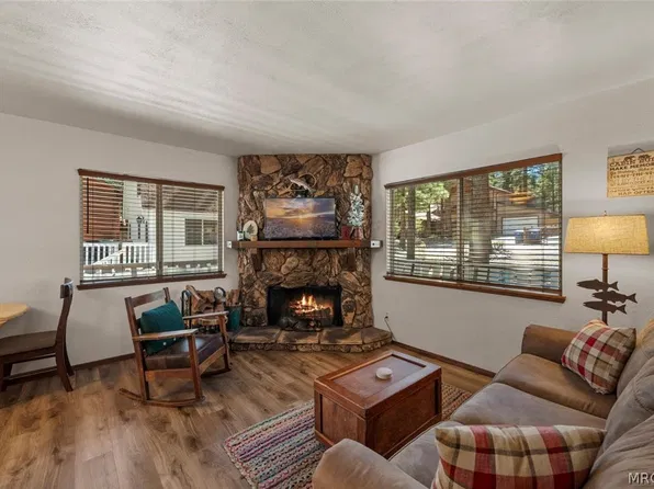 2013 Manzanita Ln, Big Bear City, CA 92314