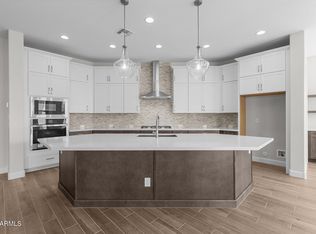 1042 W Ridge Rd, Apache Junction, AZ 85120