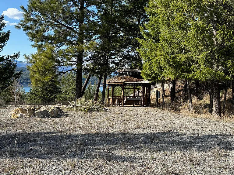 250 Eagles Nest Dr — Photo 5