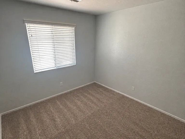 4370 E Carla Vista Dr — Photo 10